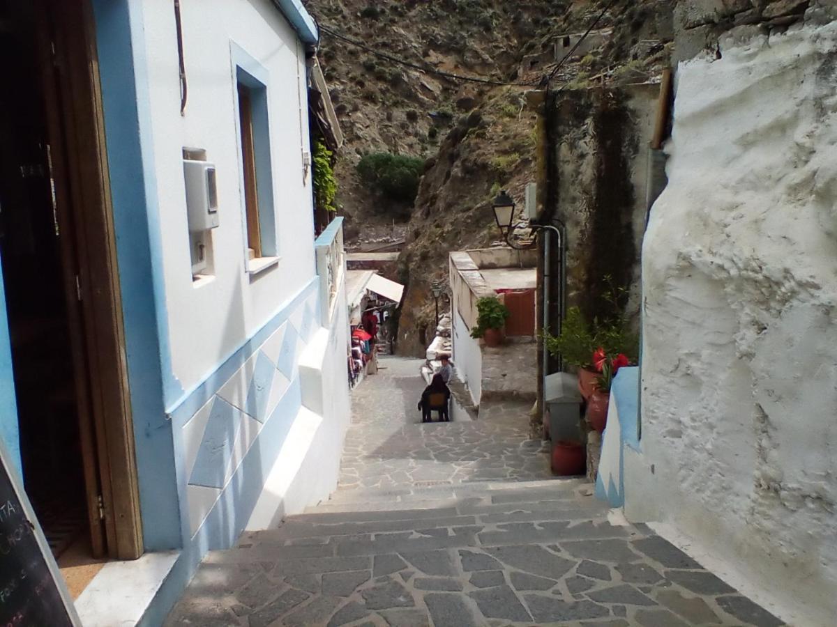 Olympos Apt With Amazing Mountain View Buitenkant foto